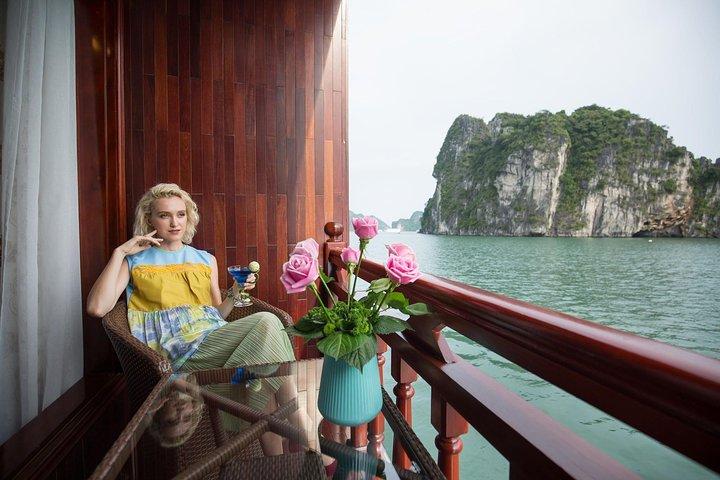 Heritage Cruises 3 days 2 nights visit Halong Bay depart from Hanoi Old Quarter