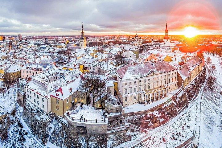 Tour of Tallinn Old Town and Bastion Tunnels