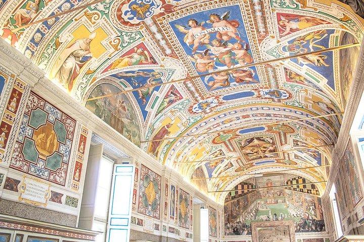 Wheelchair Accessible Vatican Tour with Skip the Line Tickets & Sistine Chapel