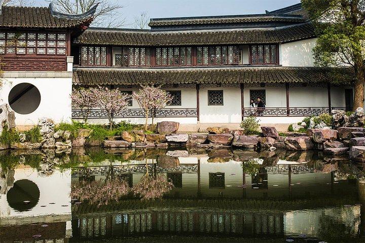 Private Hangzhou Airport Transfer from Xixi Wetland Resorts and Hotels