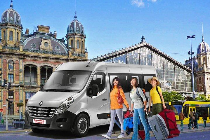 Budapest Airport Transfer - return (arrival & departure) with discount