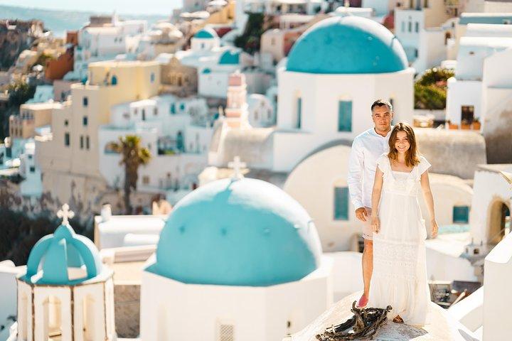 Santorini by Car with a Local: Wineries, Views & Hidden Spots