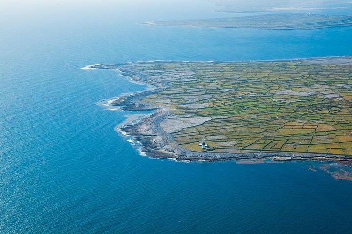 Aran Island, Cliffs of Moher & Cruise tour from Galway. Guided.