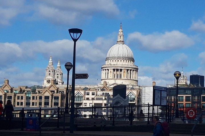 Private Transfer: Central London to Southampton Cruise Port Via Windsor Castle