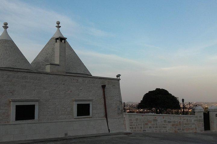 TRULLI area visit ALBEROBELLO and LOCOROTONDO from Bari