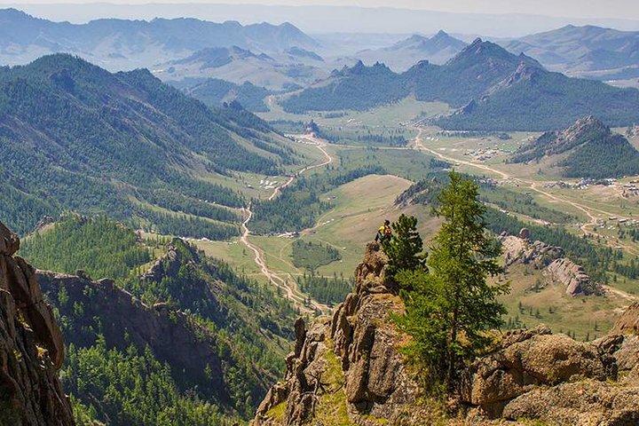 Day Trip to Terelj National Park & Giant Chinggis Khaan Statue