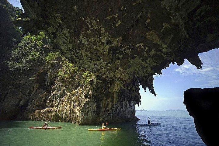 Explore Phuket James Bond Island by Speedboat – Sea Canoe Tour