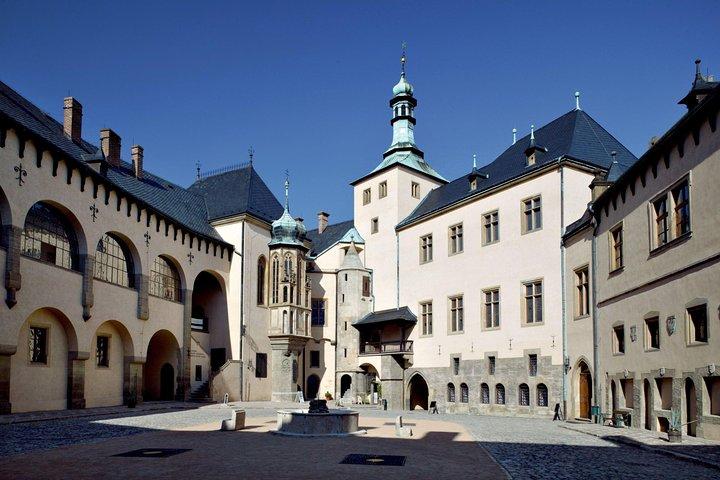 Kutná Hora UNESCO Tour with Bone Church Admissions