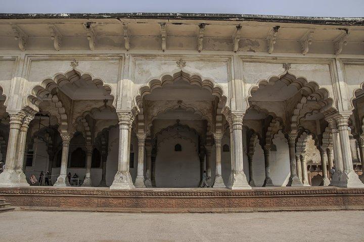 Hyderabad to Taj Mahal and Agra Fort Same Day Tour with Flights