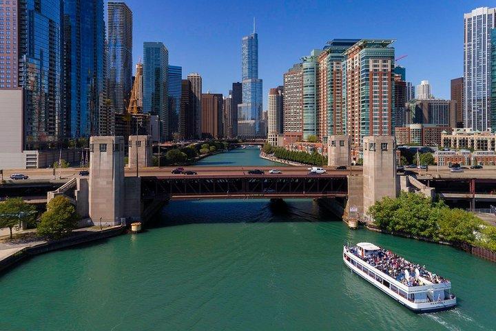 Chicago Lake and River Architecture Tour