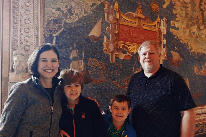 Mamma Mia! Skip-the-Line Vatican & Sistine Chapel Tour w Kid-Friendly Activities