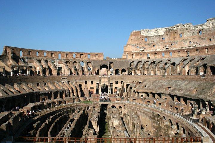 Best Private 4-Hour City Tour of Colosseum and Rome Highlights