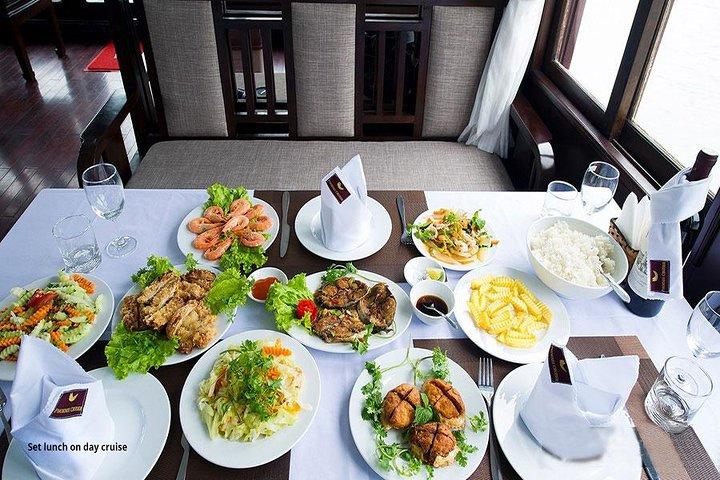 Halong Bay Full-Day Cruise with Kayaking from Hanoi