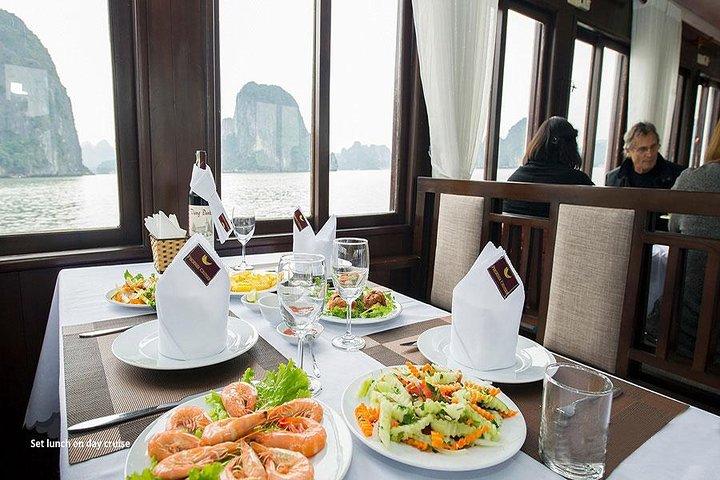Halong Bay Full-Day Cruise with Kayaking from Hanoi