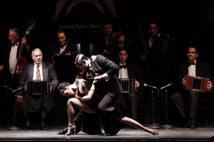 El Aljibe Early Tango Show in Buenos Aires