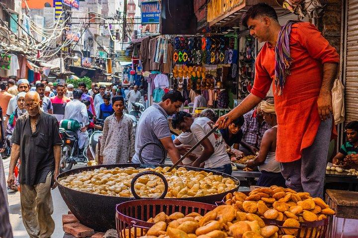 Old Delhi Street Food Tour – Explore Spices in Chandni Chowk