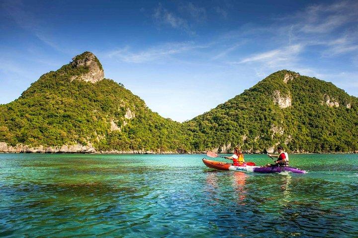 Mr. Tu Day Trip to Angthong Marine Park by Speed Boat from Koh Samui