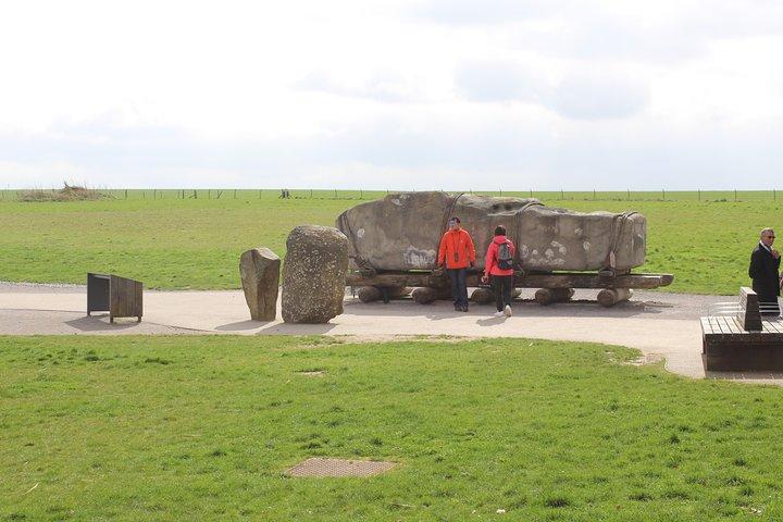 Private Pre Cruise Excursion Transfer London to Southampton Port Via Stonehenge
