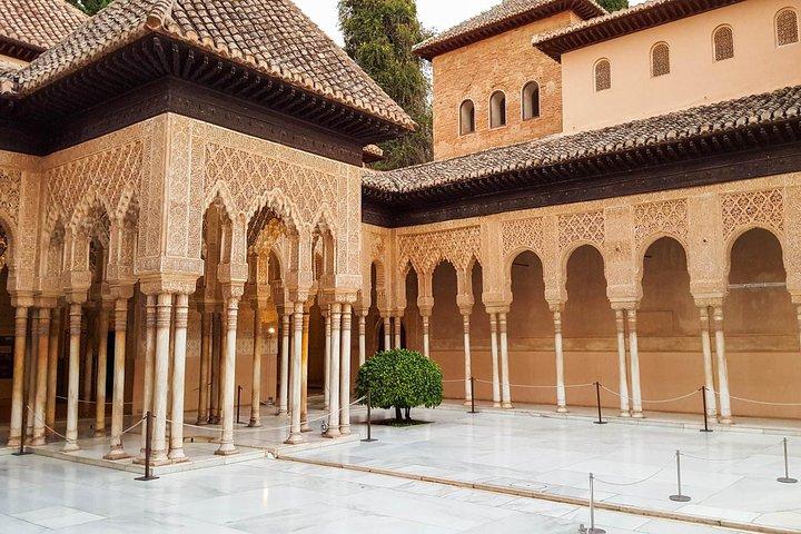 Shore Excursion from Almeria: Alhambra and Generalife Gardens