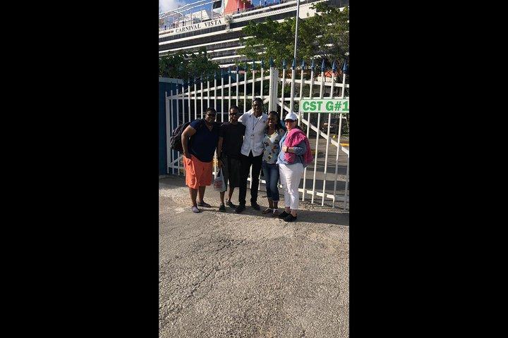Explore Montego Bay Jamaica Tour to Dunns River Falls