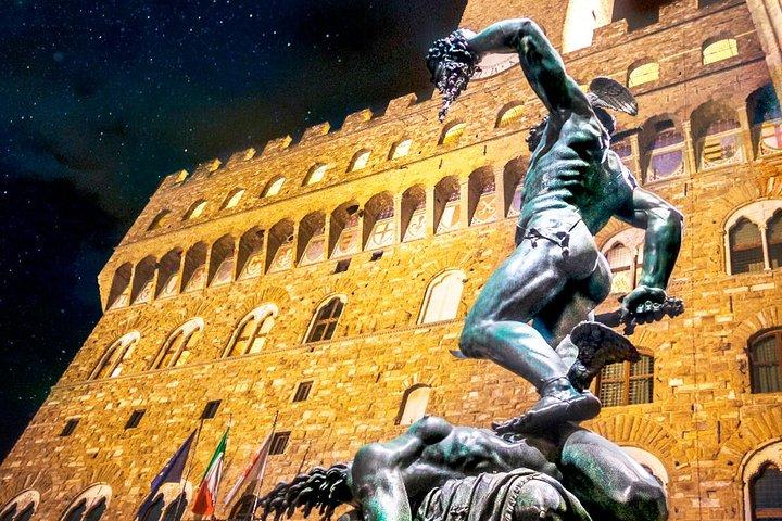 Kid-Friendly Florence Tour by Night with Gelato & Pizza