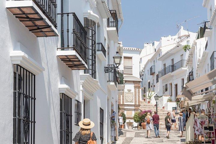 Frigiliana and Nerja Tour from Malaga