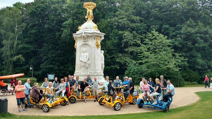 Berlin : Guided Private Sightseeing Tours with Funbikes, Teambikes