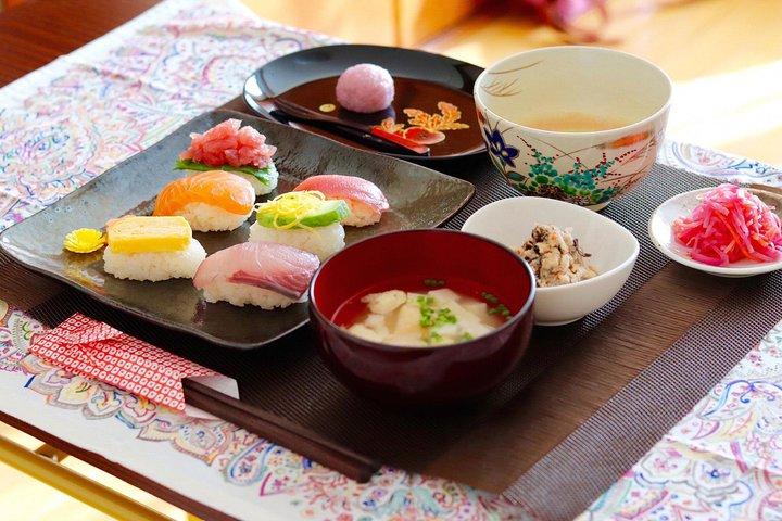 Private Kyoto Sushi Cooking Class & Tea Ceremony with Emika