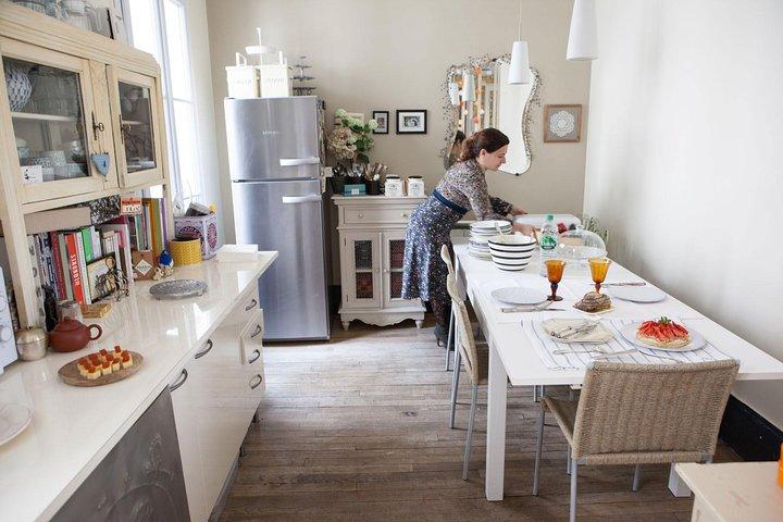 Private Market Tour and Classic French Cooking Class in Paris