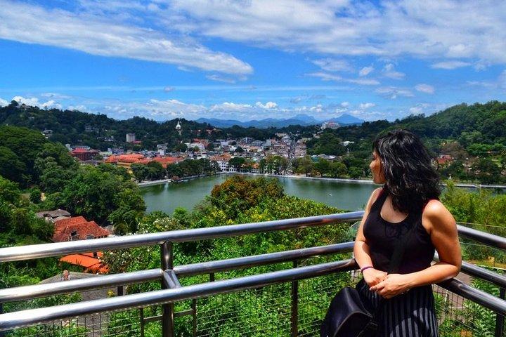 Nuwara Eliya tour from Colombo ( 2 Days )
