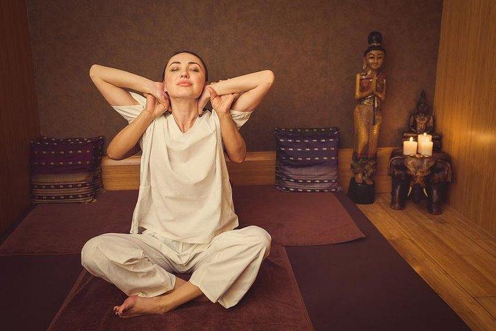 Rest And Relax Massage - Traditional Thai Massage In Bangkok / Sukhumvit