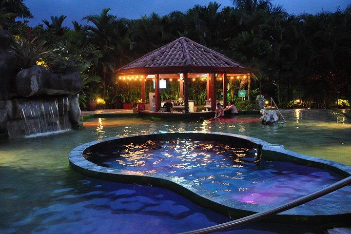 La Fortuna: Mineral Hot Springs Full Day Ticket
