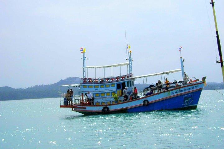 Mr. Tu Fishing Day Trip by Escort Boat from Koh Samui