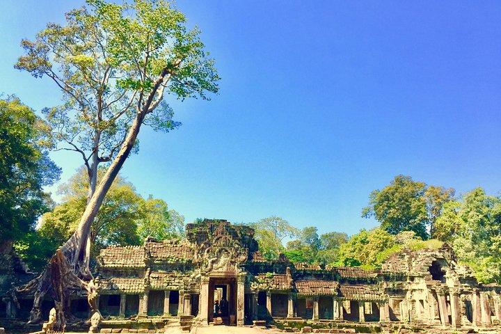 Private Angkor Grand Tour Sunset by Lexus