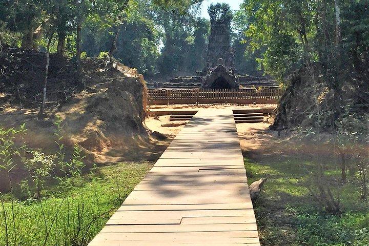 Private Angkor Grand Tour Sunset by Lexus