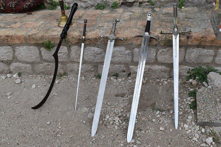 Game of Thrones Extended Tour with Swords and Props
