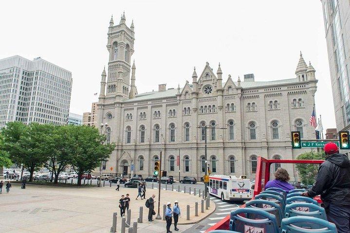 City Sightseeing Philadelphia HOHO Bus Tour + Bookable Extras