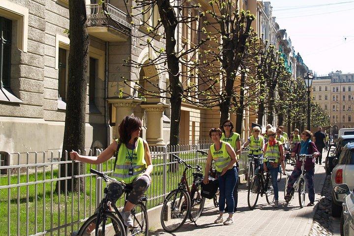 Riga Highlights Bike Tour