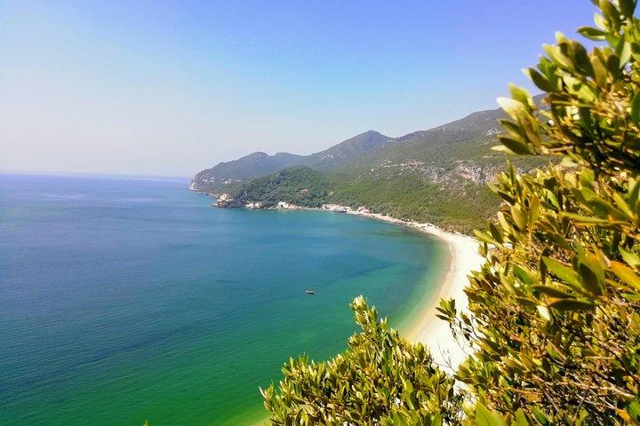 Arrabida Natural Park & Sesimbra Village Private Luxury Tour