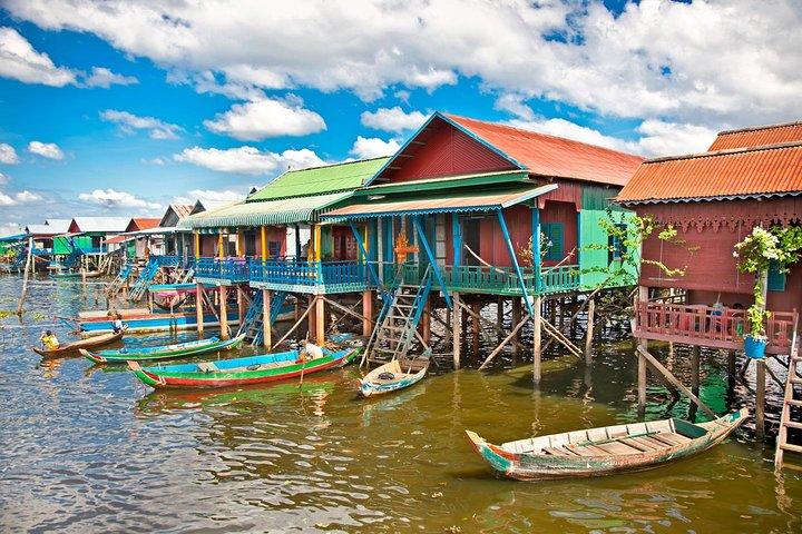 2-Day Private Angkor Wat, Floating Village & Countryside Tour
