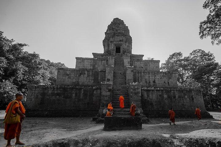 5-Day All Major Temples & Kulen Mount Waterfall & Koh Ker & Beng Mealea