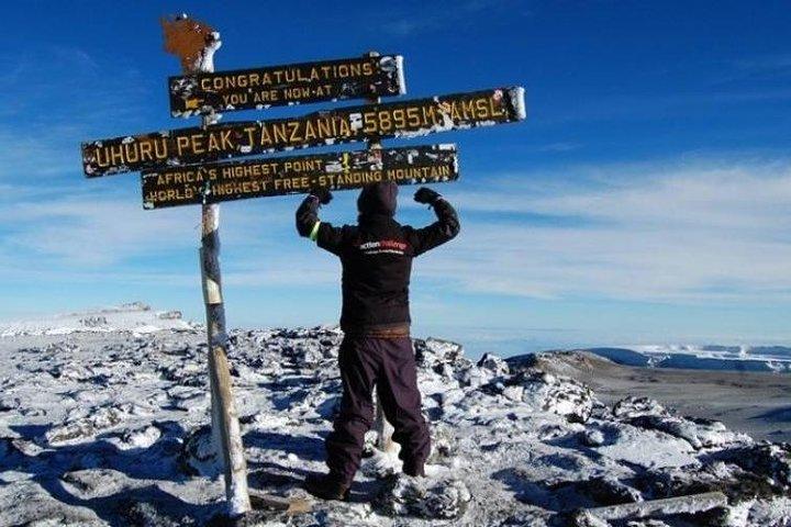 5 Days_Haking_Mount_Kilimanjaro by_Using_Marangu Route