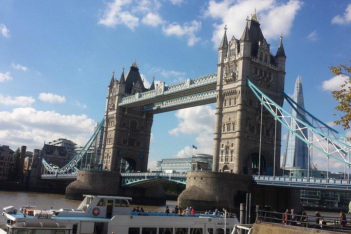 Arrival, Departure or Round Trip Private Transfer: Central London to Southampton Cruise Port