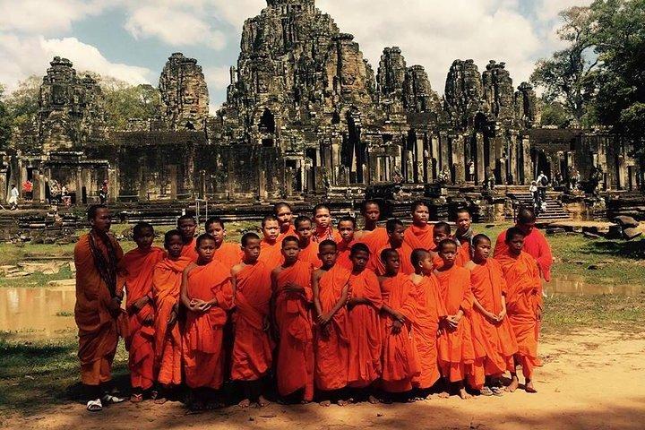 Private Angkor Sunrise Bayon Ta Prohm Bonteay Srie Vip Tour