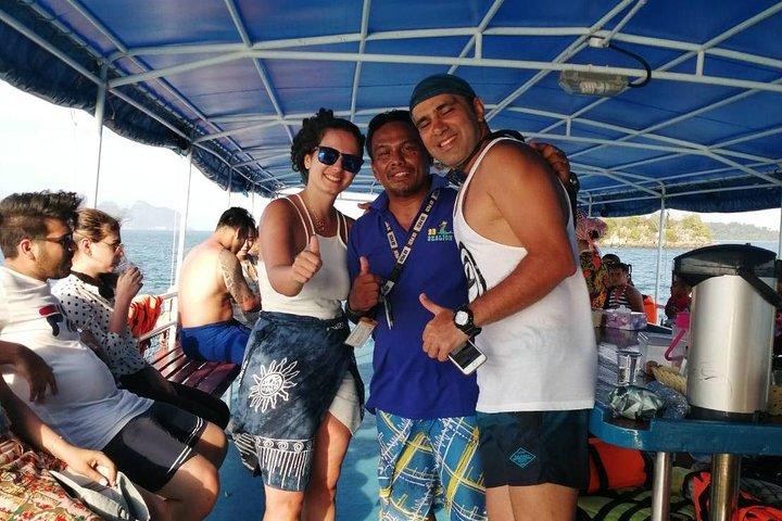 James Bond Island Big Boat: Canoeing, Lunch & Stunning Bay Views