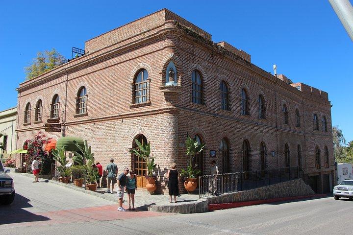Todos Santos tour & Hotel California