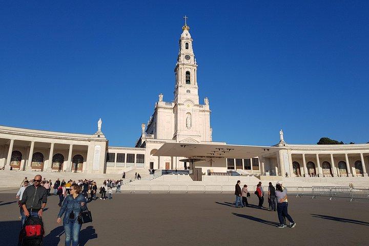 Private Tour Fátima - Nazaré - Batalha - Óbidos
