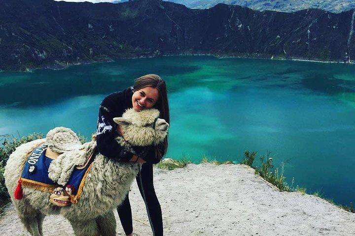 Full-Day Quilotoa Lake Hiking Tour from Quito