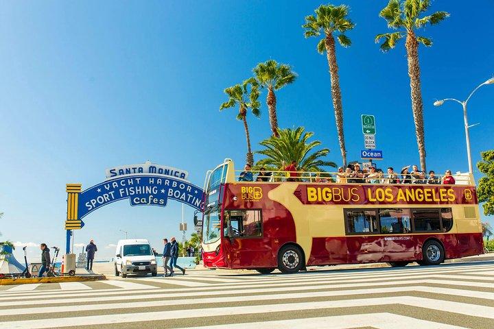 Los Angeles: Hop-on Hop-off Sightseeing Tour by Open-top Bus