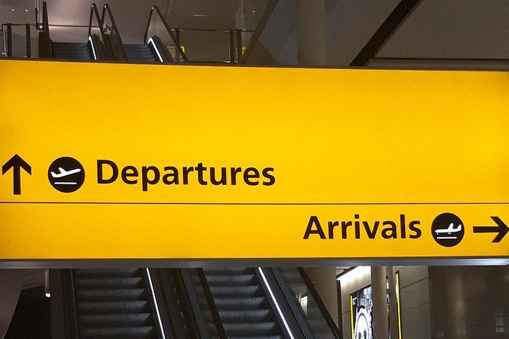 Private Round Trip Airport Transfer Heathrow to London